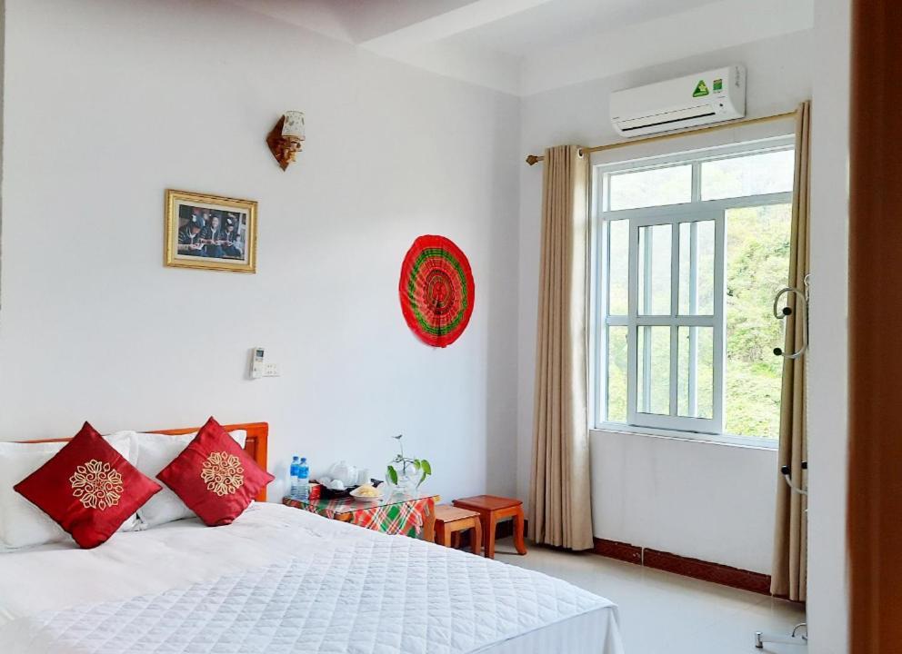Viet Hoang Hotel Bao Lac Exterior foto